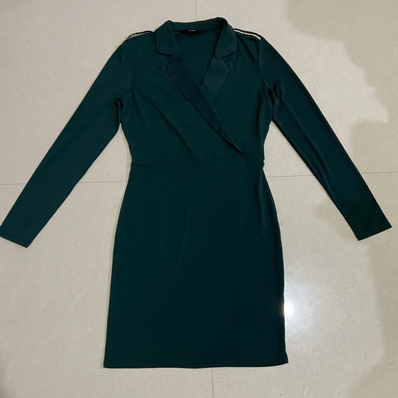 Vero Moda Sheath Dress with Notched Lapels (Dark Green) - Picture 11 of 15